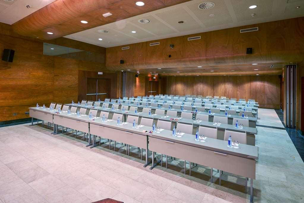 Palacio De Aviles Affiliated By Melia Tiện nghi bức ảnh The conference room